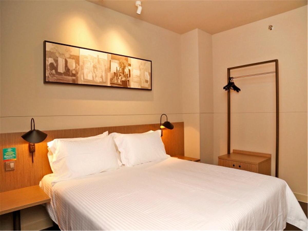 Jinjiang Inn Selected Shenzhen Huanggang Port Huangcheng Plaza Exterior foto